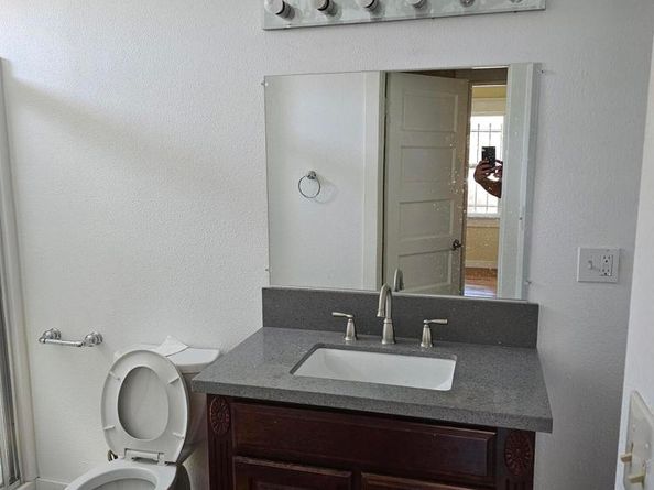 1425 N Normandie Avenue, Los Angeles CA 90027