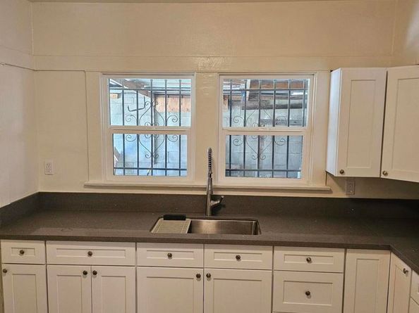 1425 N Normandie Avenue, Los Angeles CA 90027