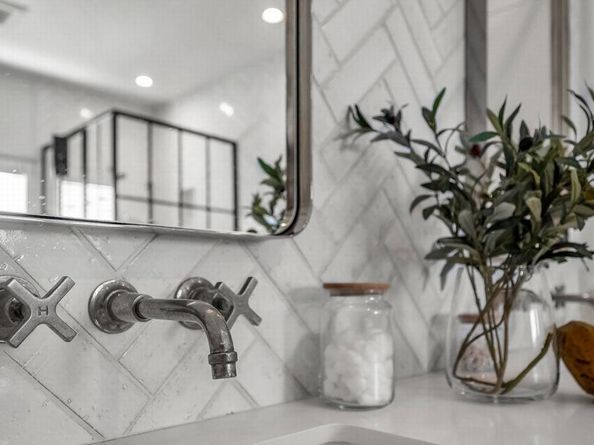 1403 N Orange Grove Avenue, West Hollywood CA 90046