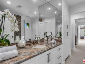 2620 Grand Canal, Venice CA 90291