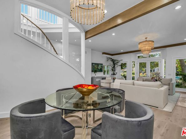 2620 Grand Canal, Venice CA 90291
