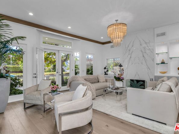 2620 Grand Canal, Venice CA 90291