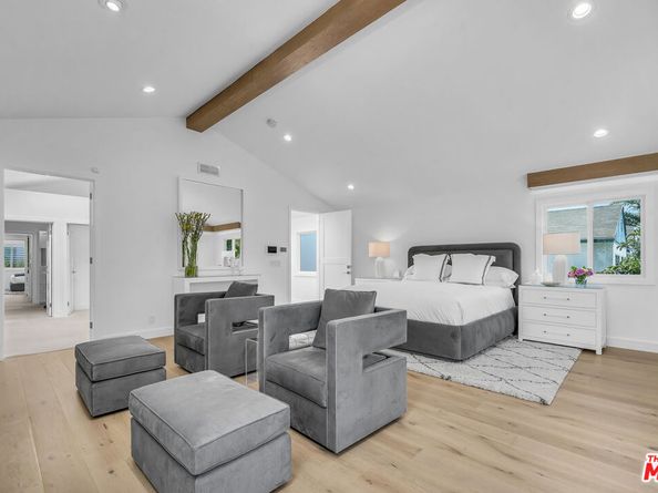 2620 Grand Canal, Venice CA 90291
