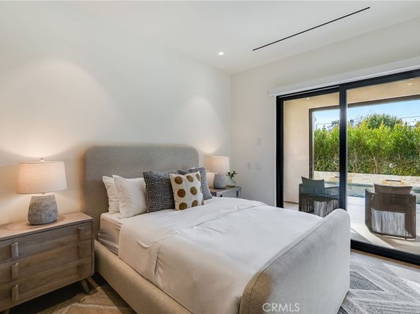 427 Santa Ana Av, Newport Beach CA 92663