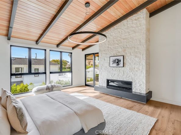 427 Santa Ana Av, Newport Beach CA 92663