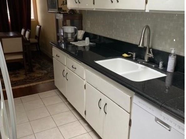 125 S Sierra Madre 304, Pasadena CA 91107