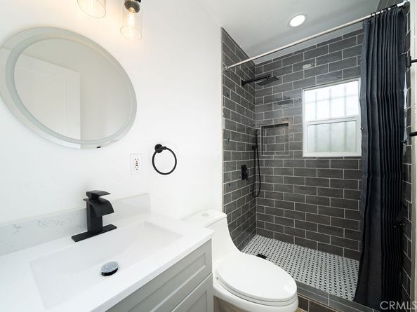 1044 Cedar Avenue, Long Beach CA 90813