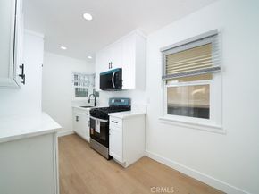 1044 Cedar Avenue, Long Beach CA 90813