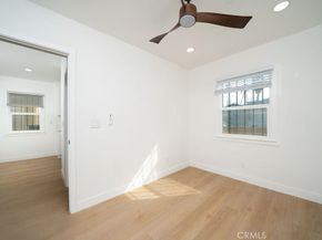 1044 Cedar Avenue, Long Beach CA 90813