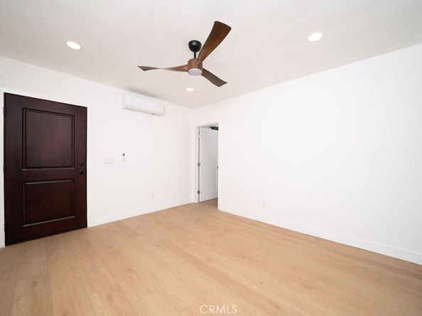 1044 Cedar Avenue, Long Beach CA 90813