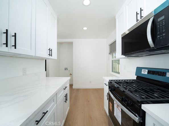 1044 Cedar Avenue, Long Beach CA 90813