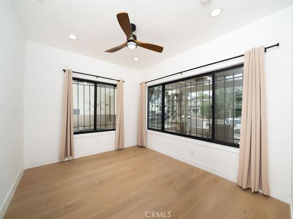 1044 Cedar Avenue, Long Beach CA 90813