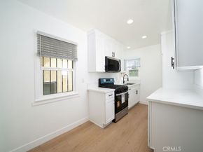 1044 Cedar Avenue, Long Beach CA 90813