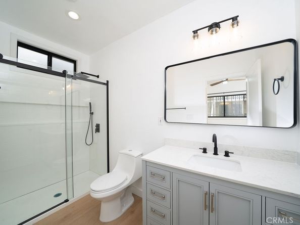 1044 Cedar Avenue, Long Beach CA 90813