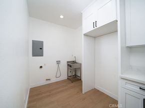 1044 Cedar Avenue, Long Beach CA 90813