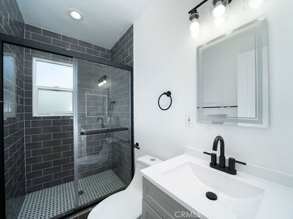 1044 Cedar Avenue, Long Beach CA 90813