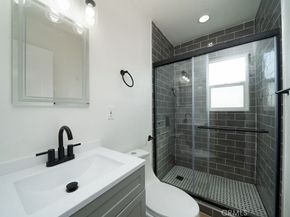1044 Cedar Avenue, Long Beach CA 90813