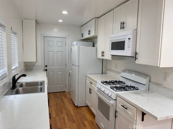 1140 1/2 S Oxford, Los Angeles CA 90006