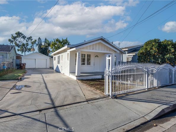711 N Crane Avenue, Compton CA 90221