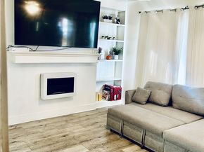 5906 Arlington, Los Angeles CA 90043