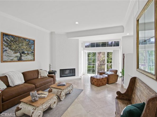 19355 Maidstone Lane, Huntington Beach CA 92648