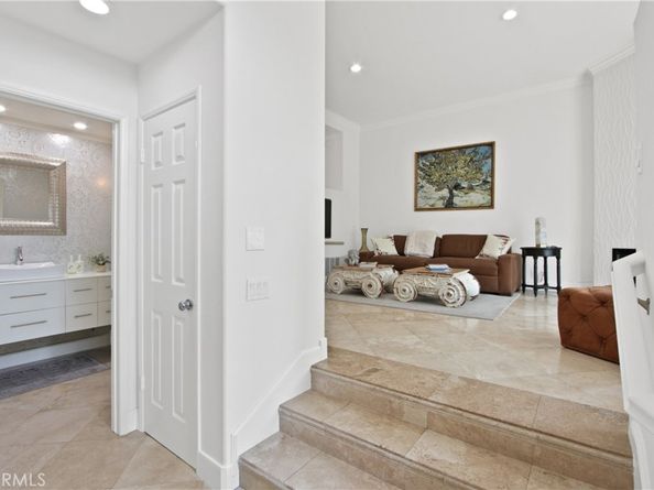 19355 Maidstone Lane, Huntington Beach CA 92648