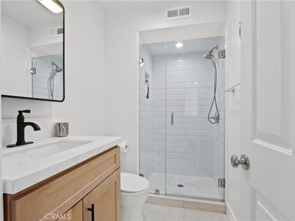 19355 Maidstone Lane, Huntington Beach CA 92648