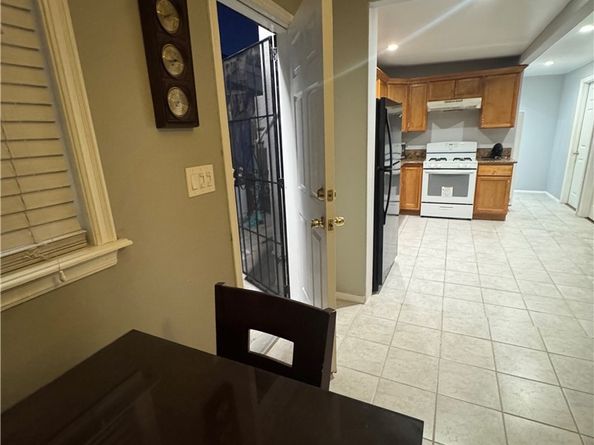 3421 Adriatic Avenue, Long Beach CA 90810