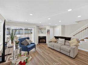 19231 Sherman 27, Reseda CA 91335