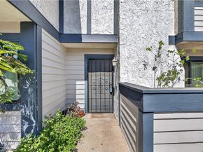 19231 Sherman 27, Reseda CA 91335