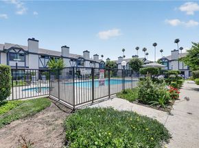 19231 Sherman 27, Reseda CA 91335