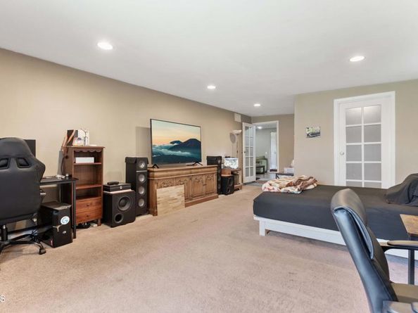 1421 E Abbottson Street, Carson CA 90746