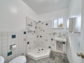 3106 Honolulu Avenue, La Crescenta CA 91214