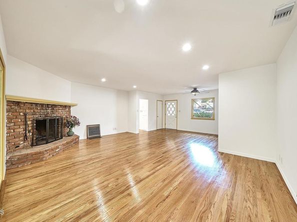 3106 Honolulu Avenue, La Crescenta CA 91214