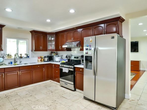 2306 Laird Street, Santa Ana CA 92706