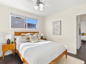 920 The Strand, Manhattan Beach CA 90266