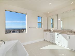 109 Oakstone, Irvine CA 92618