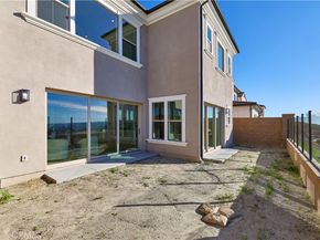 109 Oakstone, Irvine CA 92618