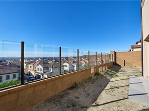 109 Oakstone, Irvine CA 92618