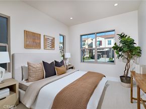 109 Oakstone, Irvine CA 92618