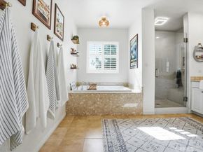 11 Silver Spruce Court, Lake Forest CA 92630