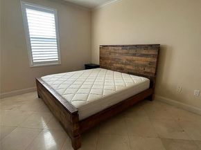 2446 Watermarke, Irvine CA 92612