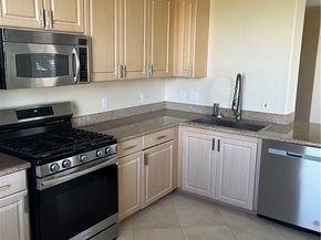 2446 Watermarke, Irvine CA 92612