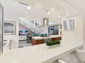44 61st Place, Long Beach CA 90803