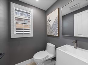 328 Flyers Ln, Tustin CA 92782