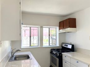 1318 E 100th Street, Los Angeles CA 90002