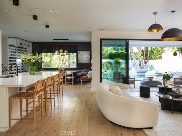 311 Costa Bella Court, Costa Mesa CA 92627