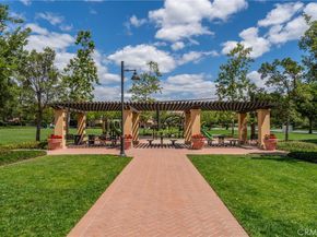 192 Crescent Moon, Irvine CA 92602