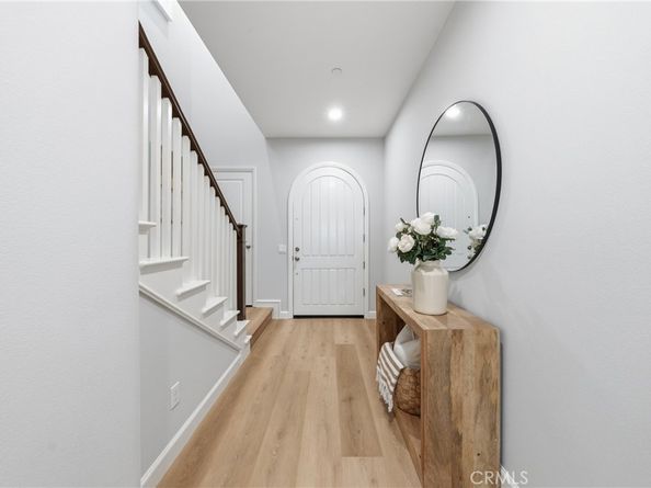 192 Crescent Moon, Irvine CA 92602