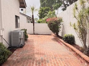 1022 Regis Way, Tustin CA 92780